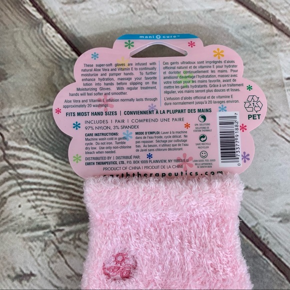 Aloe Moisture Pink Gloves & Moisture Gel Booties - Picture 4 of 6